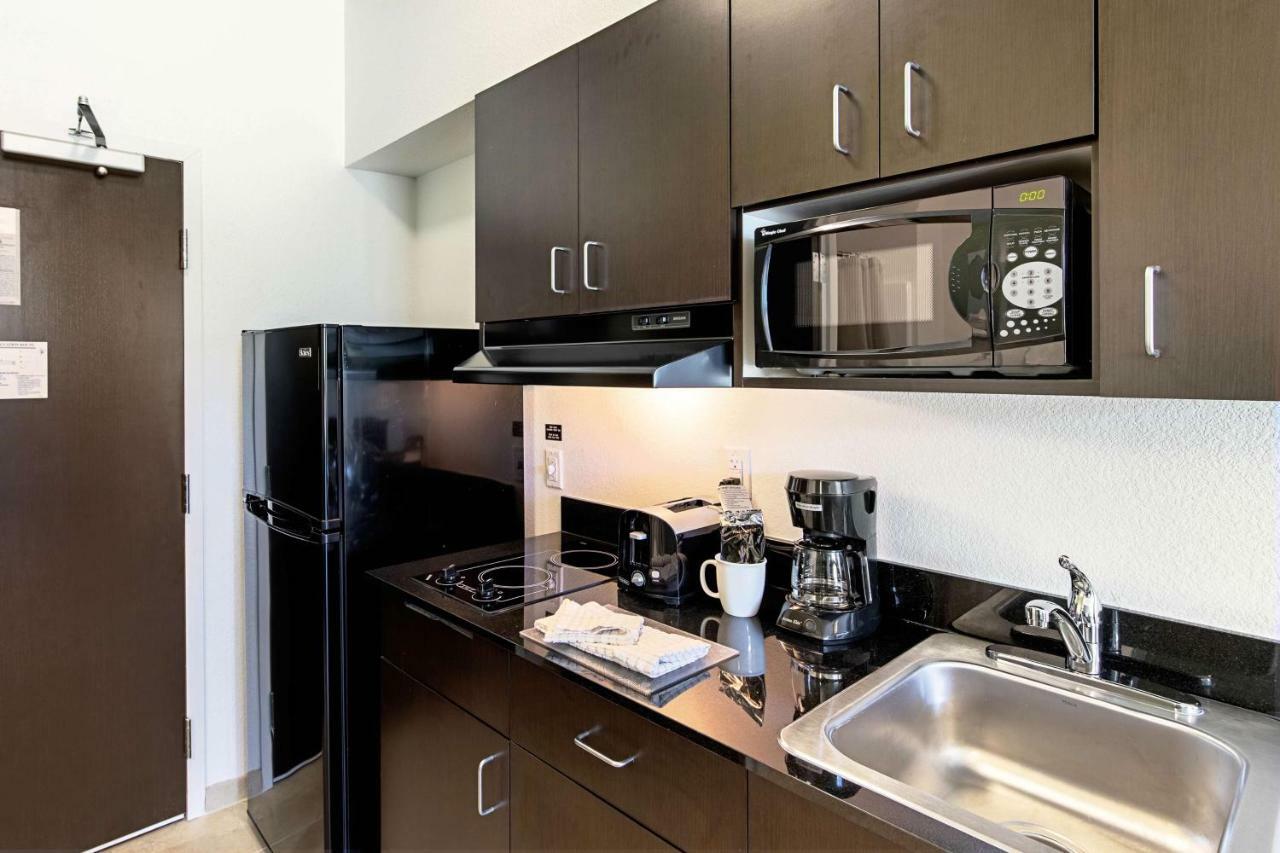 Studio 6 Austin Airport Εξωτερικό φωτογραφία