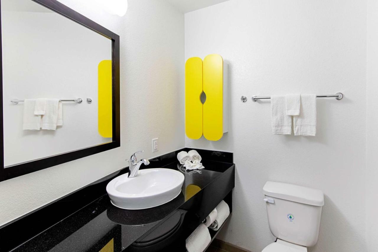 Studio 6 Austin Airport Εξωτερικό φωτογραφία