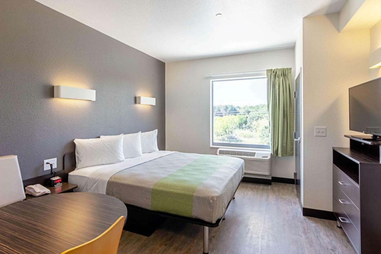 Studio 6 Austin Airport Εξωτερικό φωτογραφία