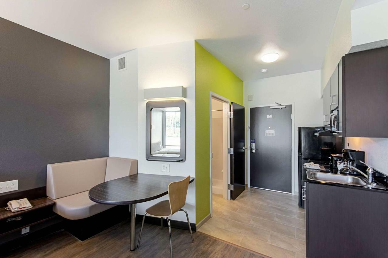 Studio 6 Austin Airport Εξωτερικό φωτογραφία