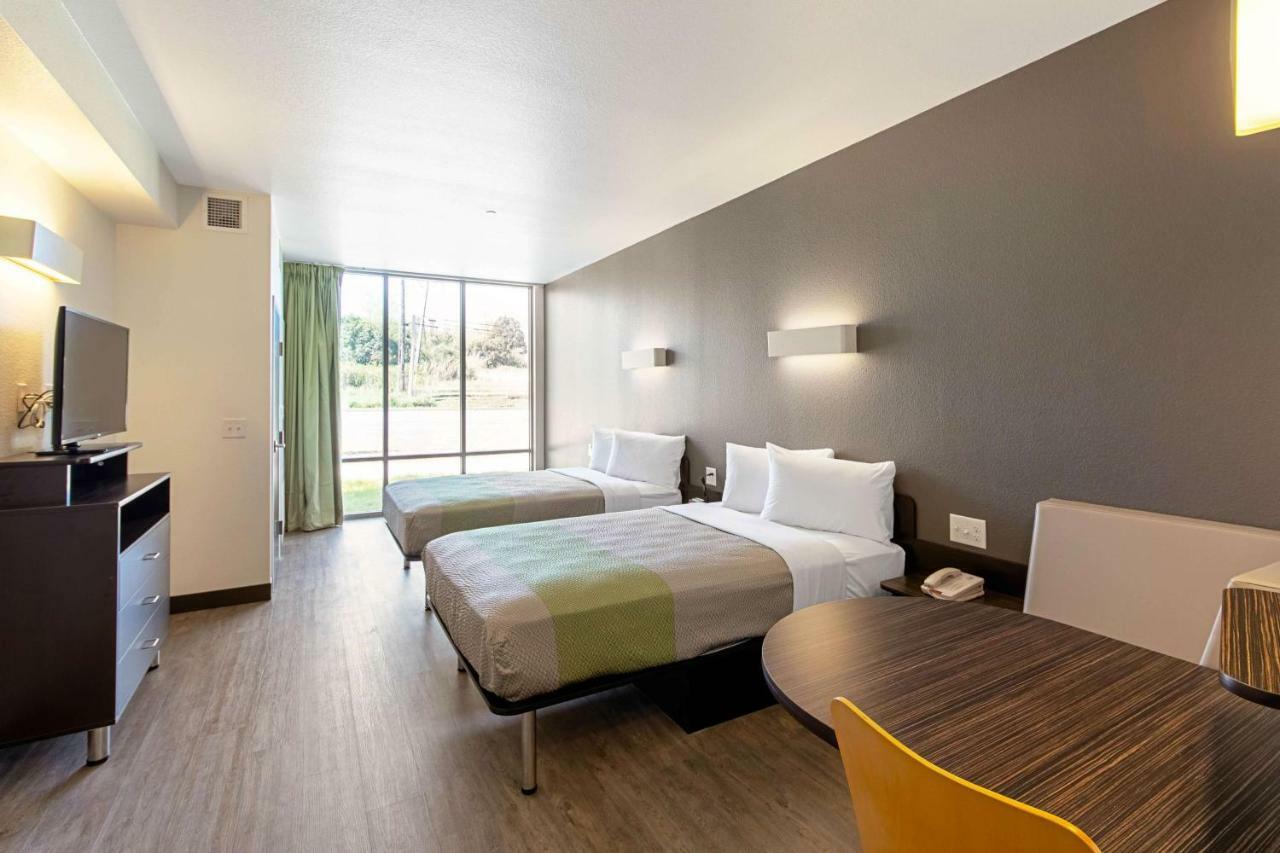Studio 6 Austin Airport Εξωτερικό φωτογραφία